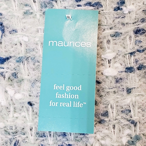 Maurices Fuzzy Sweater Pullover Sweater Soft Stretch Size Medium Brand N… - Picture 3 of 13